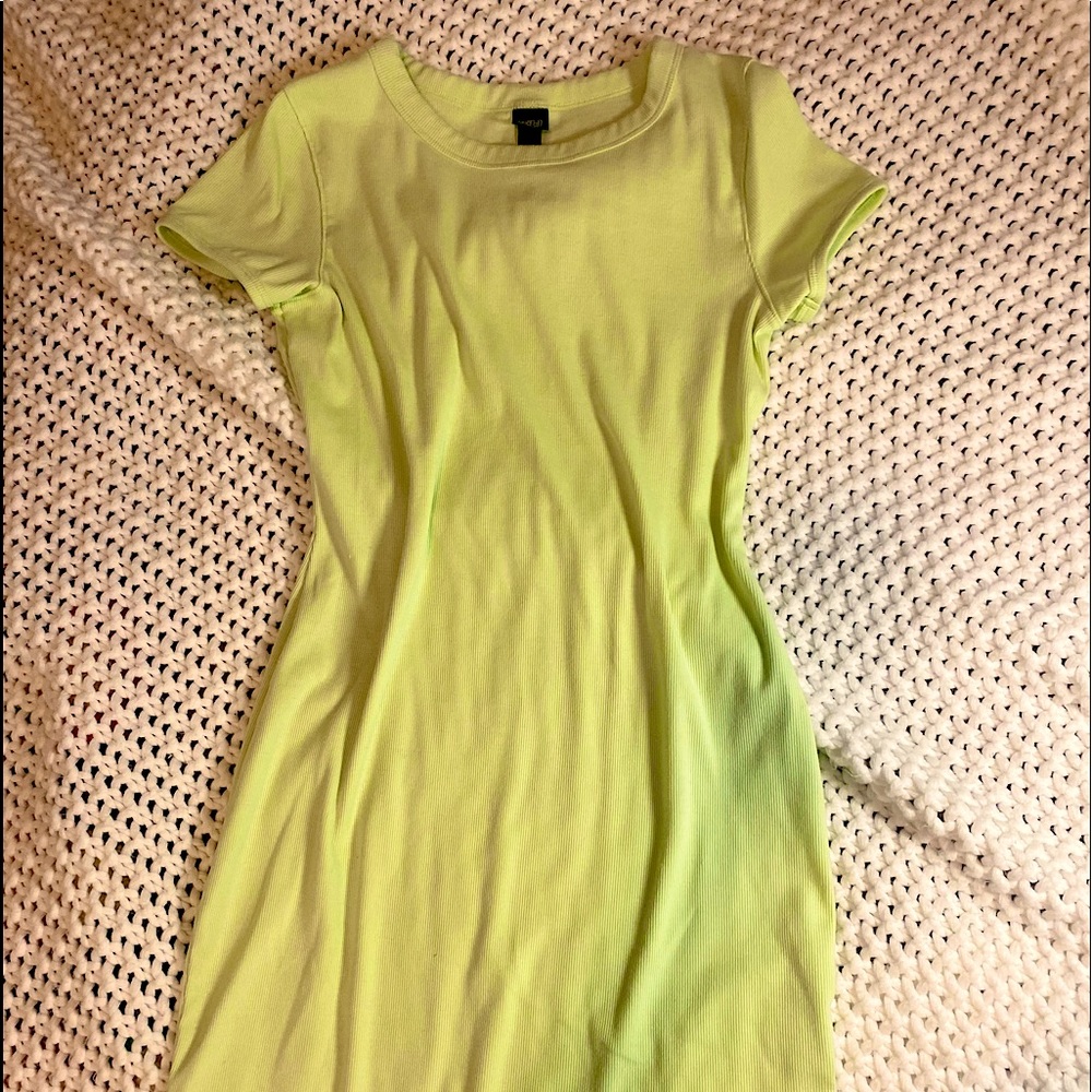 Vibrant Green Dress 💚 Size: XS